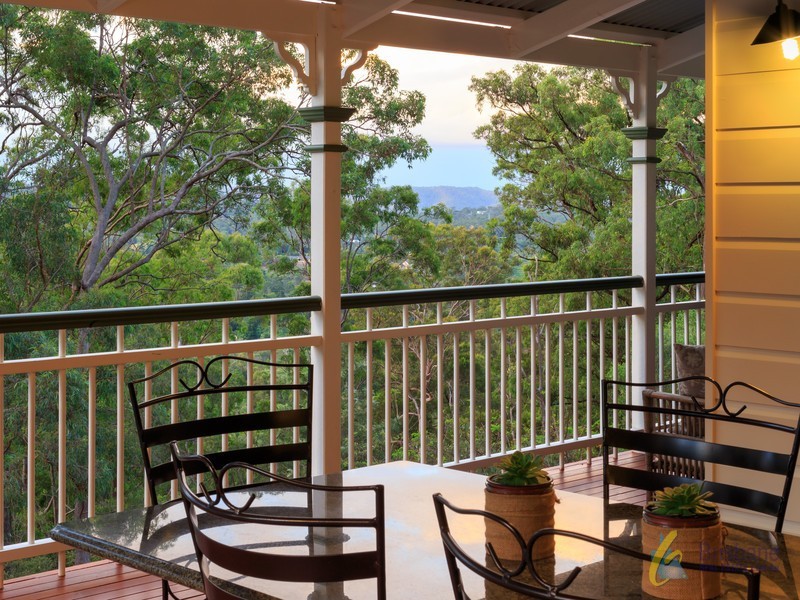 320 Old Farm Rd, Pullenvale QLD 4069