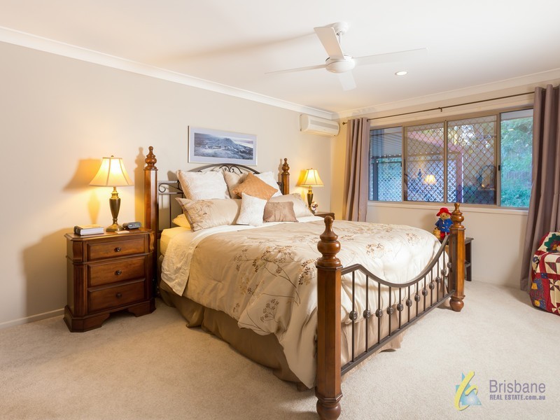 5 Ironbark Place, Bellbowrie QLD 4070