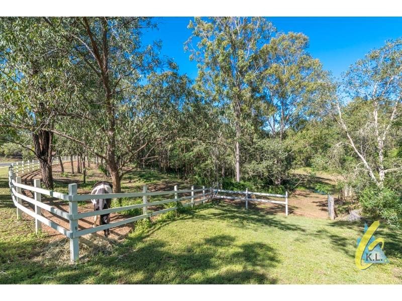 1 Patanga Court, Karana Downs QLD 4306