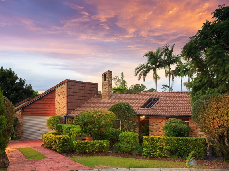 4 Kenny Court, Mount Ommaney QLD 4074