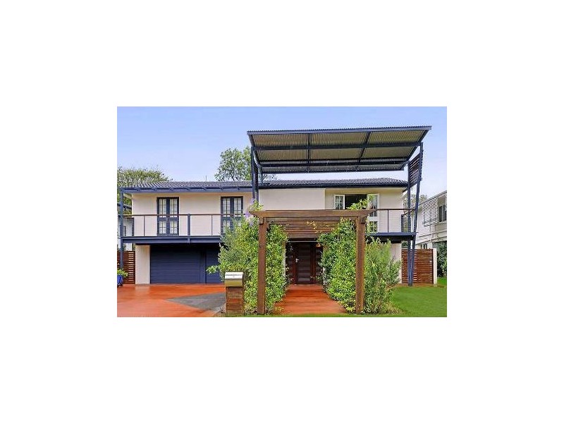 11 Ijong Street, Kenmore QLD 4069