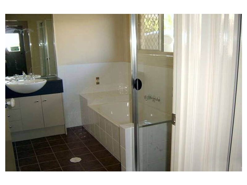 23 Ash Avenue, Springfield Lakes QLD 4300