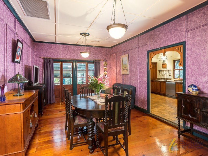 262 Oxley Rd, Graceville QLD 4075