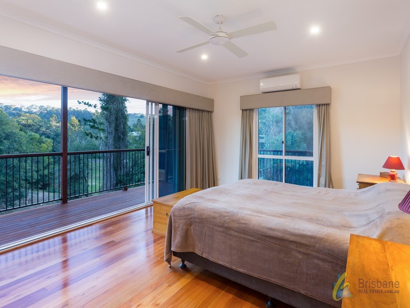 177 Moons Lane, Brookfield QLD 4069