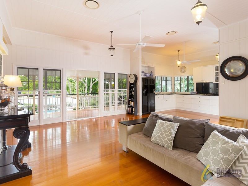 90 Berry Street, Sherwood QLD 4075