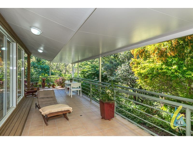 32 Quahlee Grove, Karana Downs QLD 4306