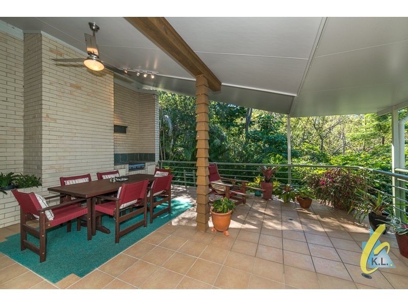 32 Quahlee Grove, Karana Downs QLD 4306
