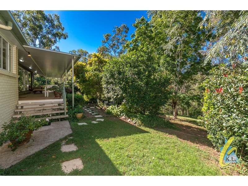 32 Quahlee Grove, Karana Downs QLD 4306