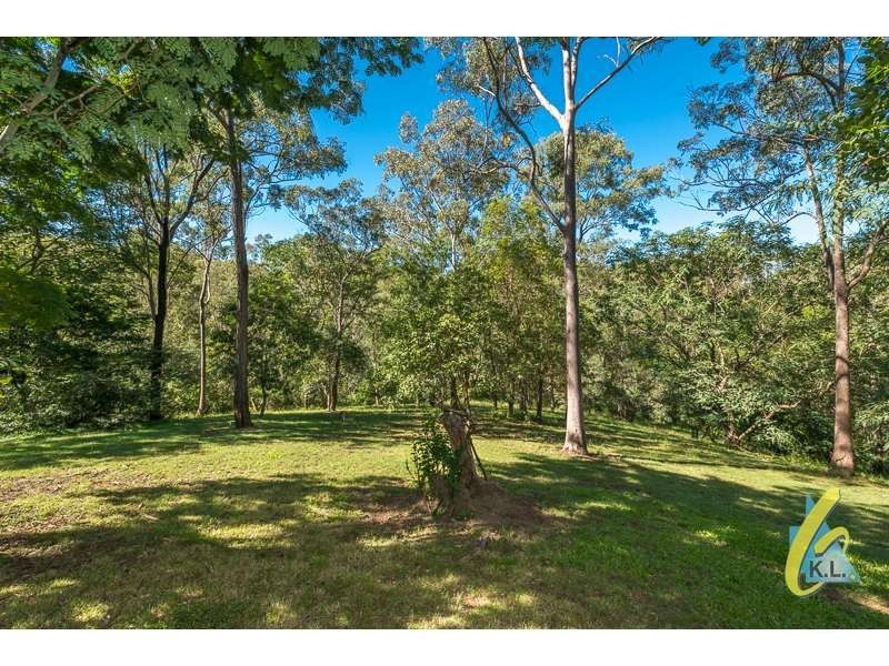 32 Quahlee Grove, Karana Downs QLD 4306