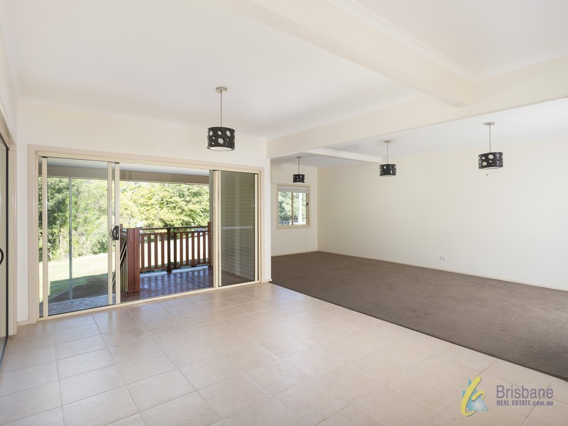 353 Gold Creek Road, Brookfield QLD 4069
