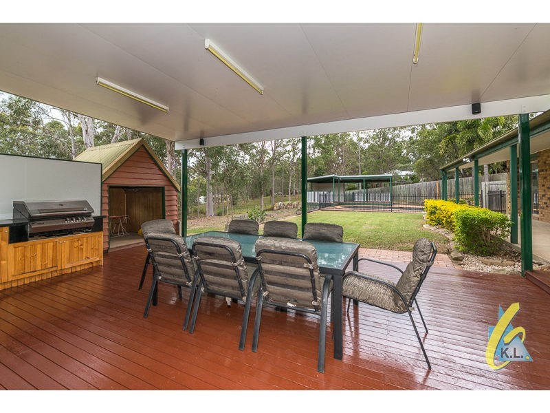 363 Mt Crosby Rd, Chuwar QLD 4306