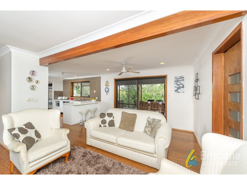43 Broadmoor Street, Kenmore Hills QLD 4069