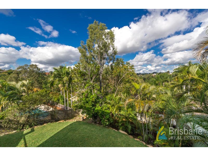 43 Broadmoor Street, Kenmore Hills QLD 4069