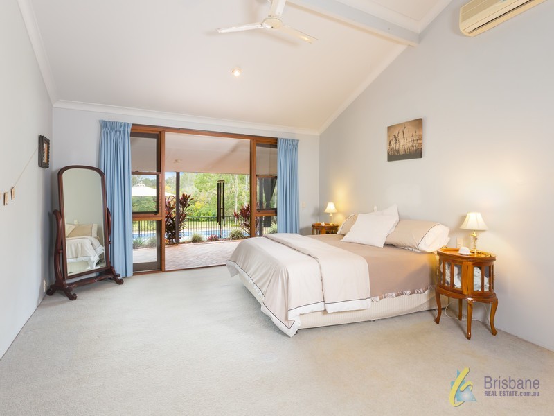 25 Woodfield Rd, Pullenvale QLD 4069