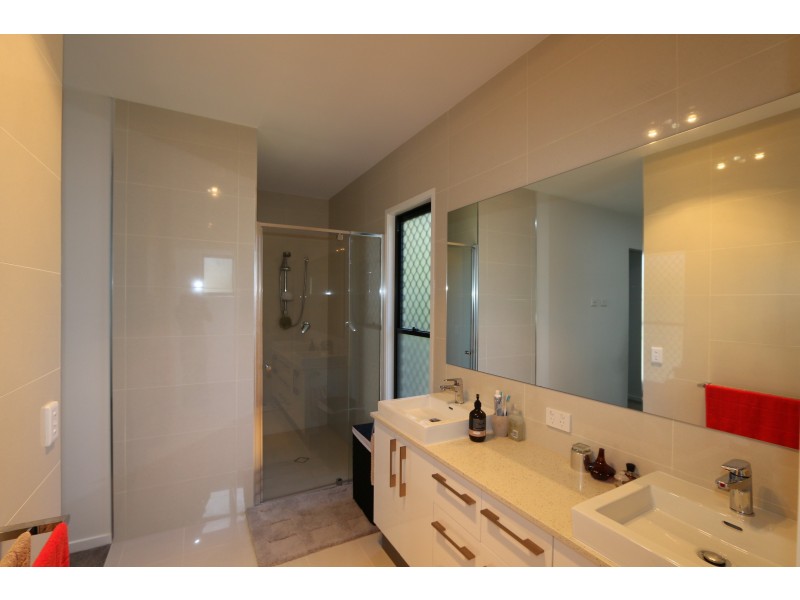 25a Jainba Street, Indooroopilly QLD 4068