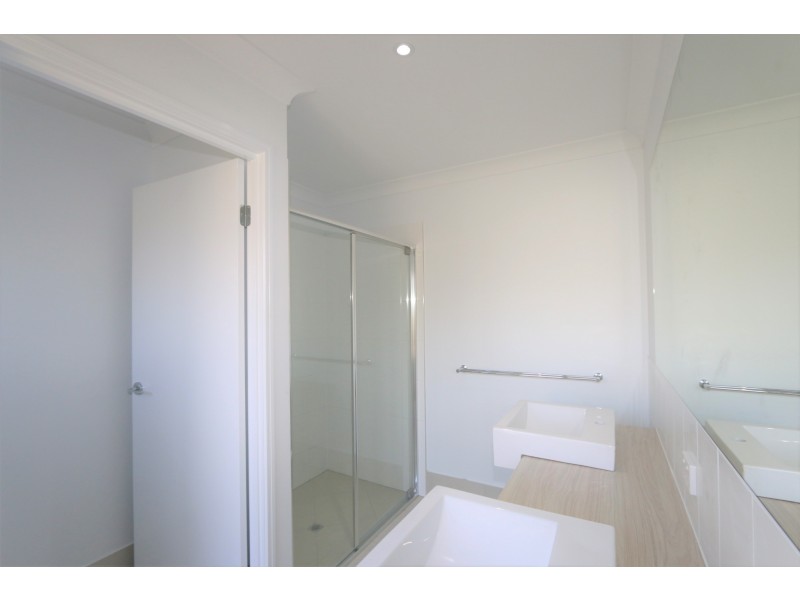 27 Cattiger Street, Richlands QLD 4077