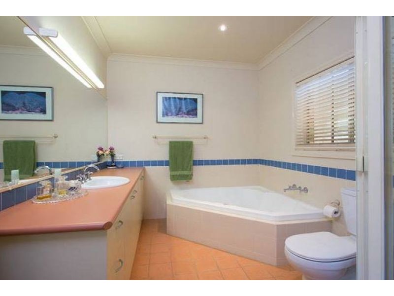 55 Drysdale Crescent, Brookfield QLD 4069