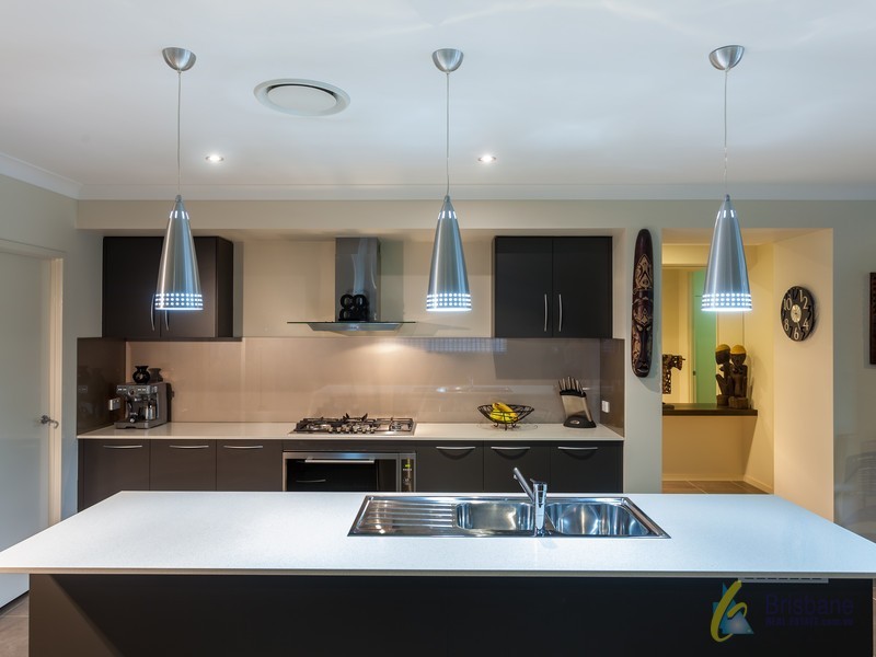 4 Paperbark Circuit, Moggill QLD 4070