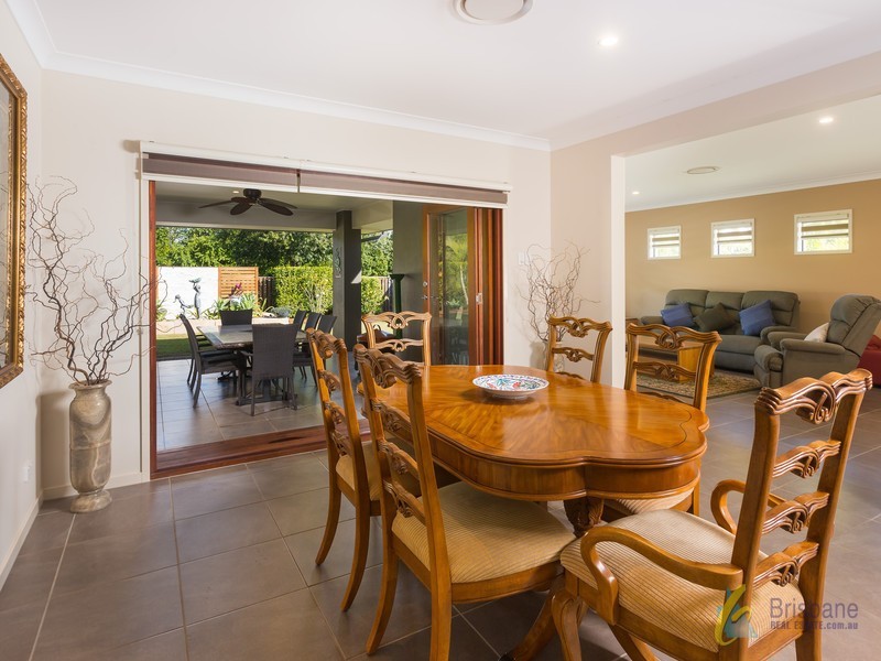 4 Paperbark Circuit, Moggill QLD 4070
