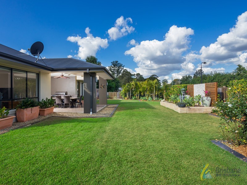 4 Paperbark Circuit, Moggill QLD 4070