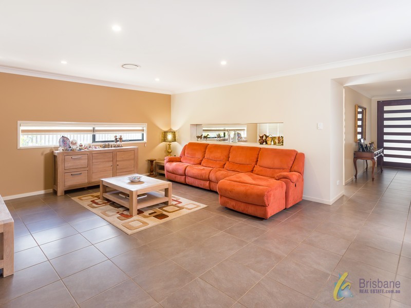 4 Paperbark Circuit, Moggill QLD 4070