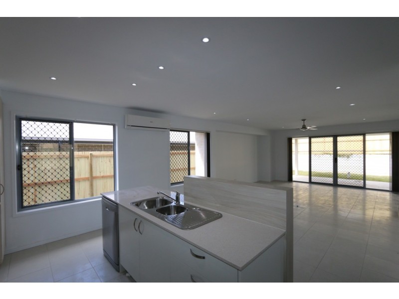 27 Cattiger Street, Richlands QLD 4077