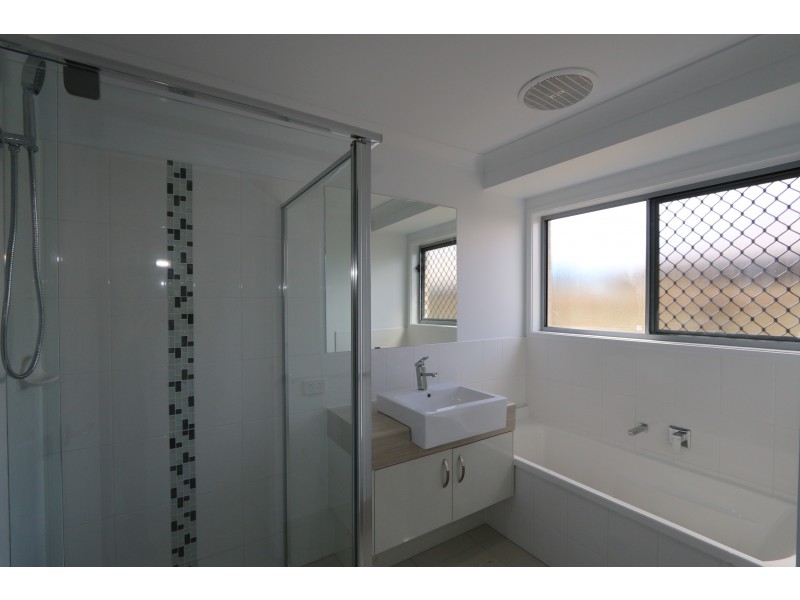 27 Cattiger Street, Richlands QLD 4077