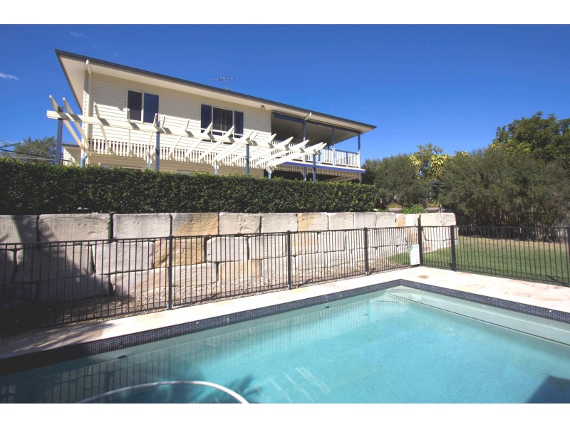 69 Westaway Crescent, Bellbowrie QLD 4070