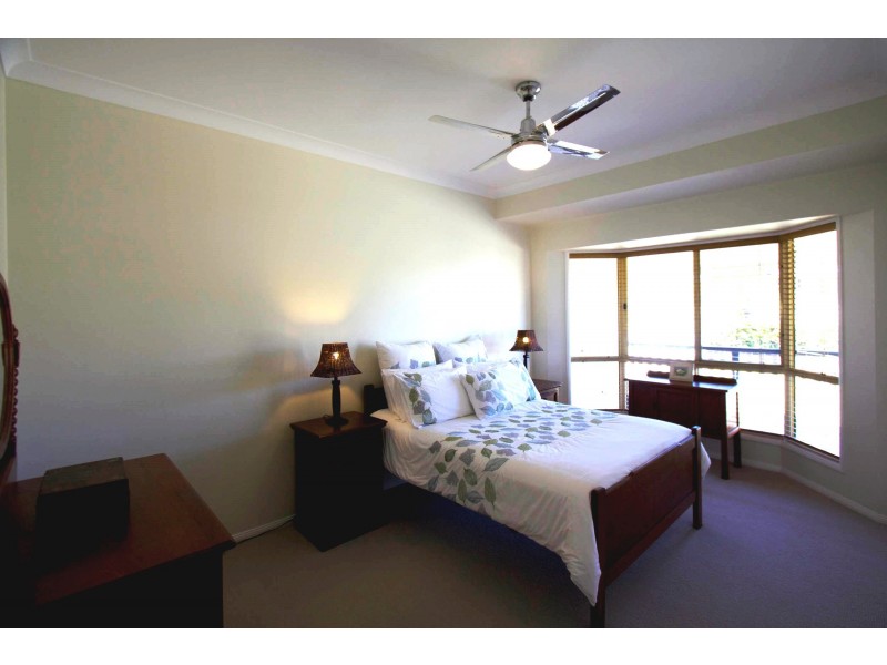 69 Westaway Crescent, Bellbowrie QLD 4070