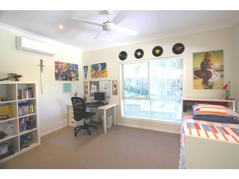 69 Westaway Crescent, Bellbowrie QLD 4070