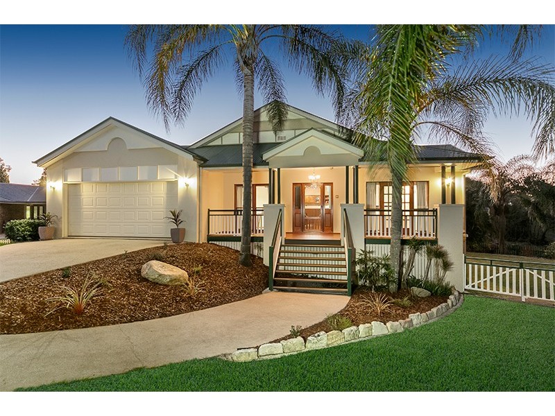 7 Lyndora Close, Riverhills QLD 4074