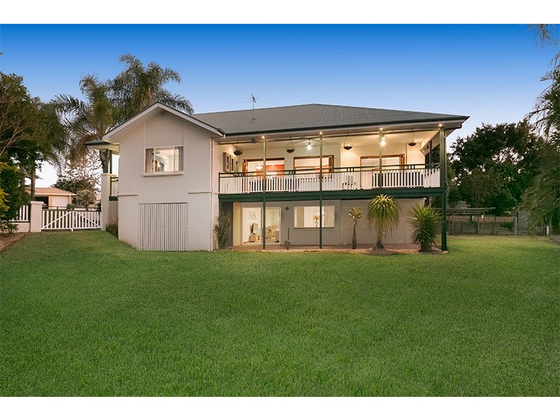 7 Lyndora Close, Riverhills QLD 4074