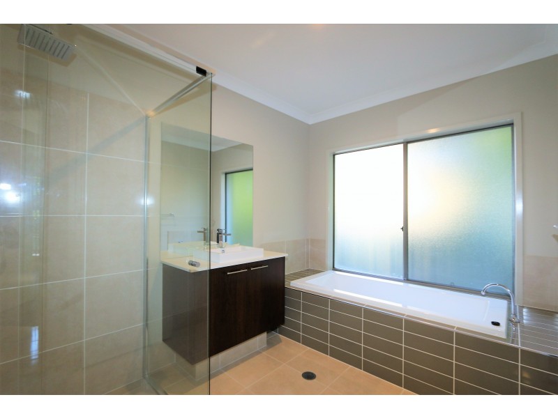 103 Mirbelia Street, Kenmore QLD 4069