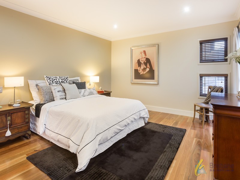 23 Serene Place, Fig Tree Pocket QLD 4069