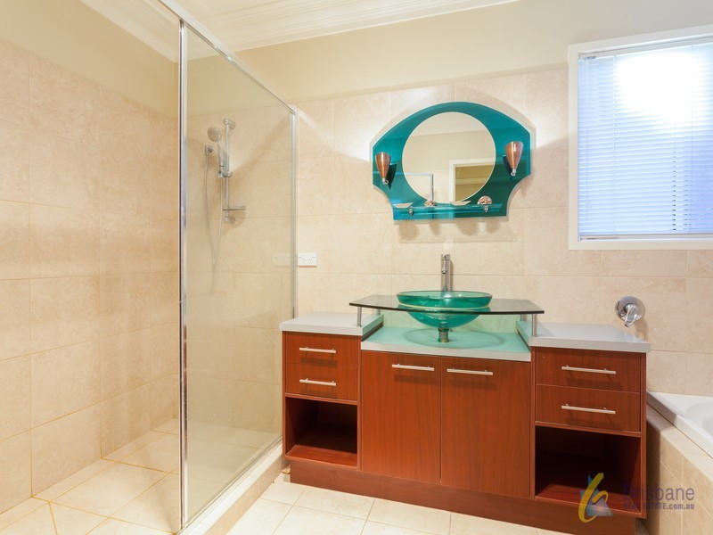 16 Joffre Pl, Forest Lake QLD 4078