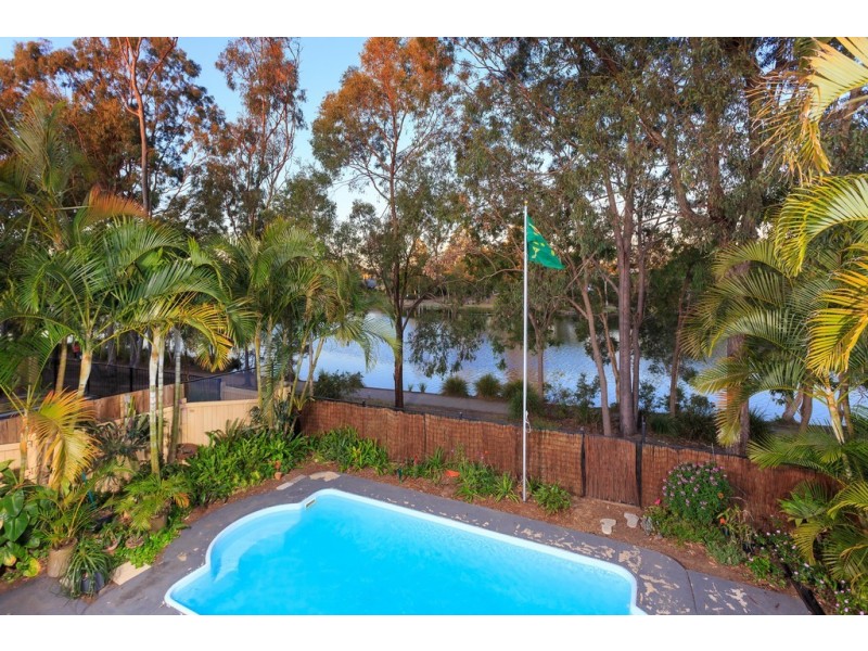 17 Alexandrina Cct, Forest Lake QLD 4078