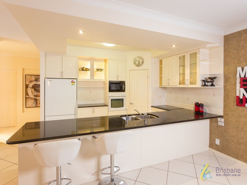 19 Brighton Pde, Forest Lake QLD 4078