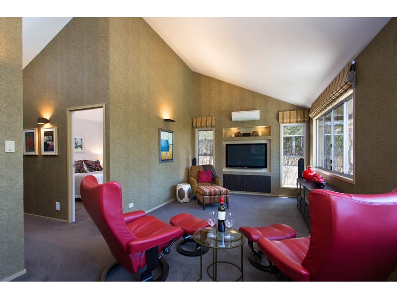 31 Lucas Place, Pullenvale QLD 4069