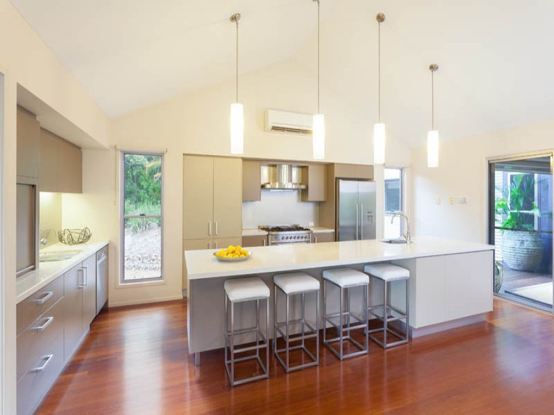 31 Lucas Place, Pullenvale QLD 4069