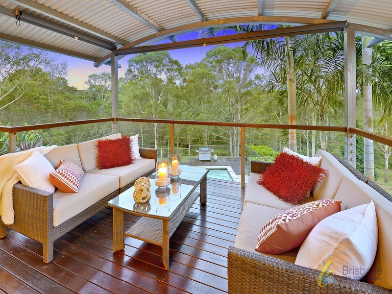 31 Lucas Place, Pullenvale QLD 4069