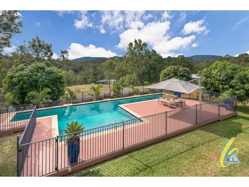 910 Mt Crosby Rd, Mount Crosby QLD 4306