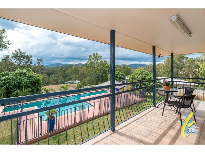 910 Mt Crosby Rd, Mount Crosby QLD 4306