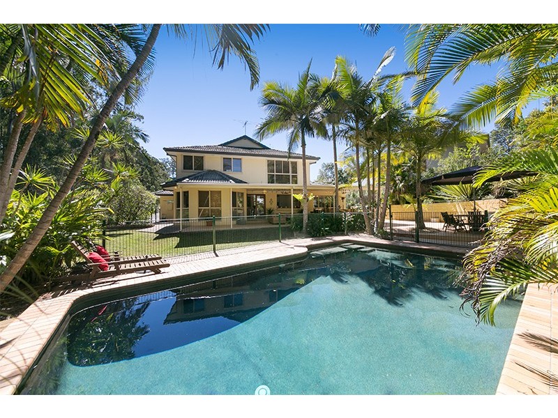 10 Birah Place, Chapel Hill QLD 4069