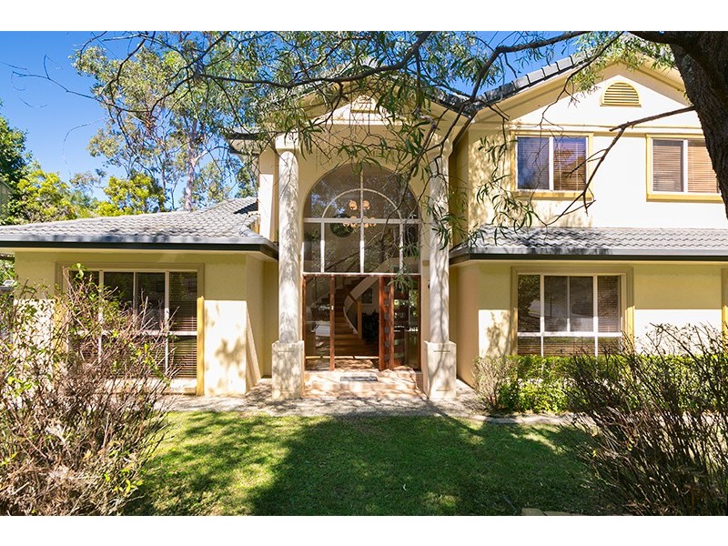 10 Birah Place, Chapel Hill QLD 4069