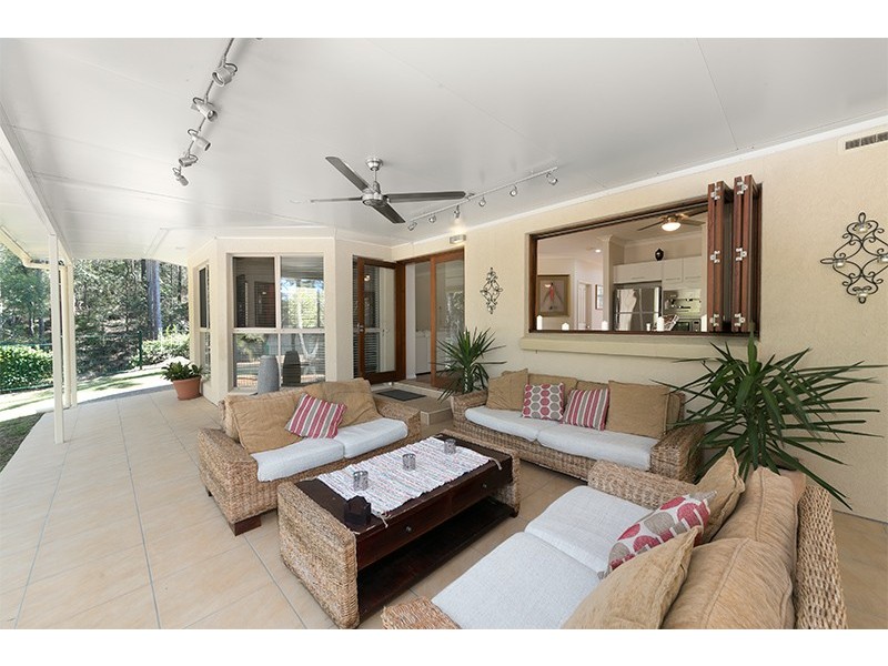 10 Birah Place, Chapel Hill QLD 4069