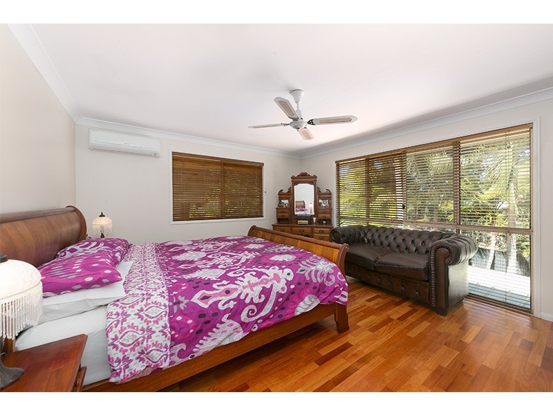 10 Birah Place, Chapel Hill QLD 4069