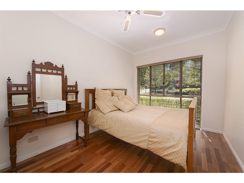 10 Birah Place, Chapel Hill QLD 4069