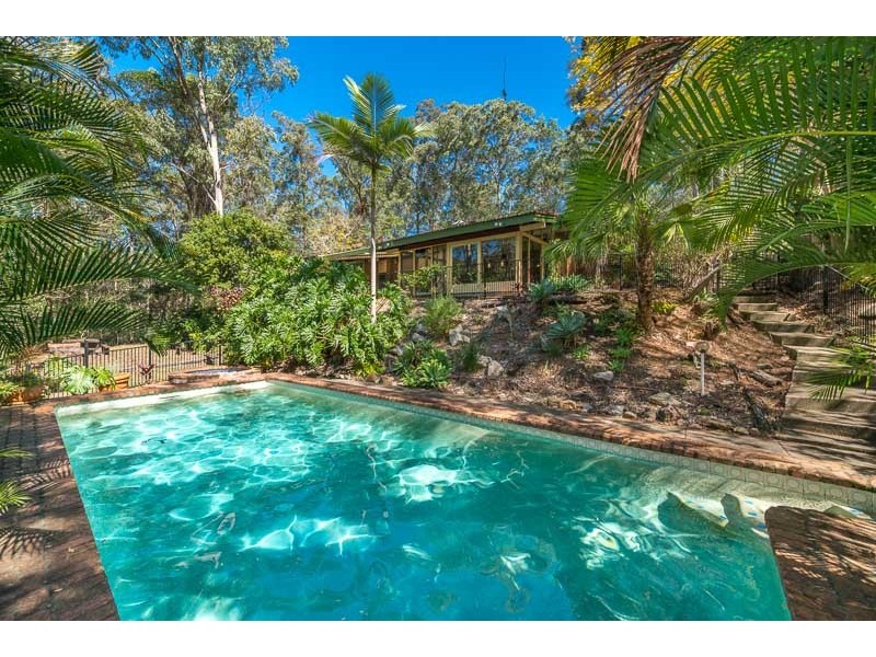 252 Bielby Road, Kenmore Hills QLD 4069