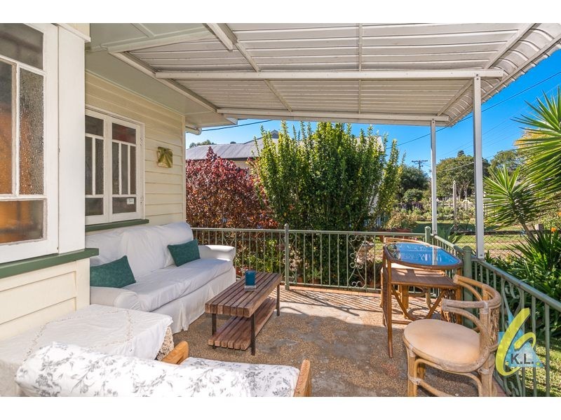 10 Barrett St, East Ipswich QLD 4305