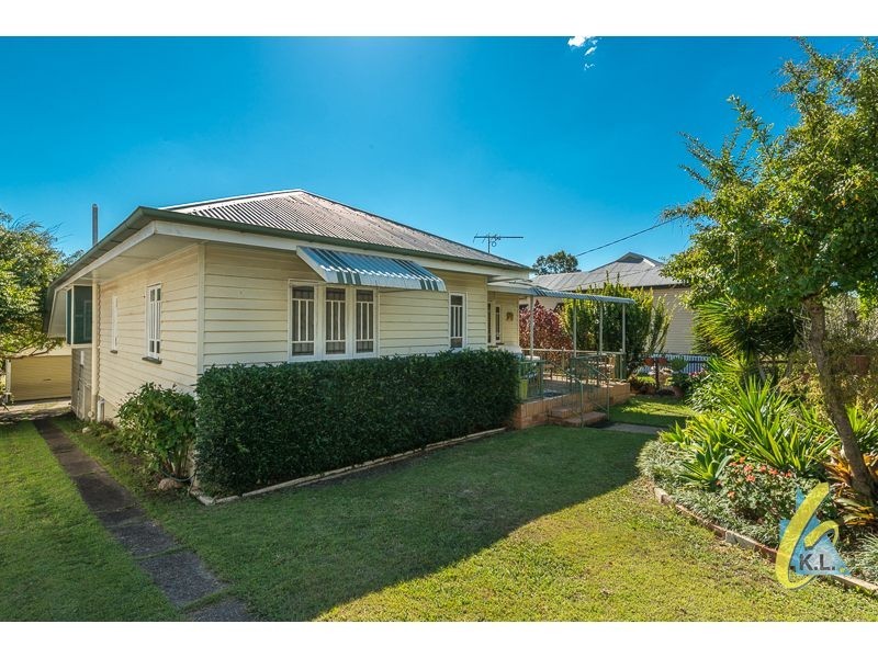 10 Barrett St, East Ipswich QLD 4305